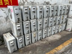 酒店设备回收各种灶台、厨具、餐厅桌椅